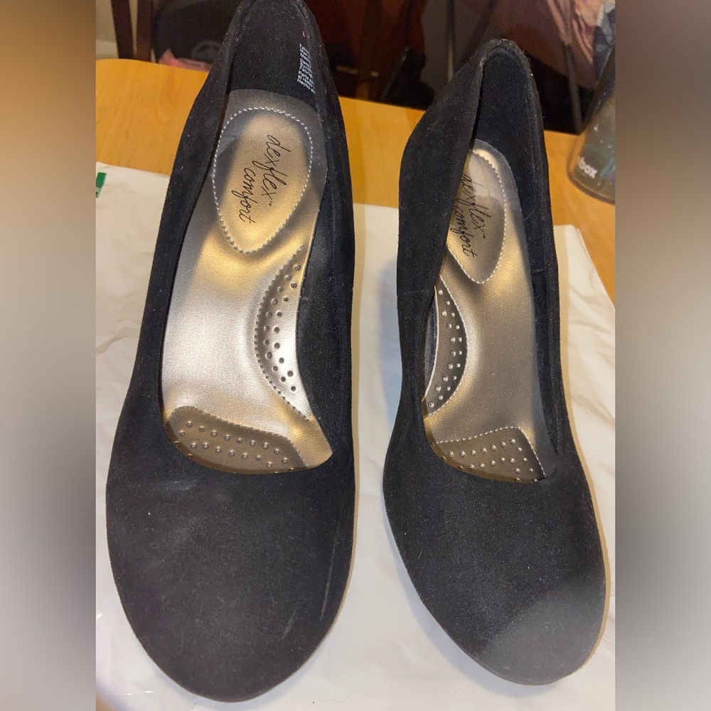 DexFlex Comfort Black Wedge Heels